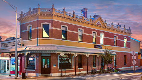 Langsford - Accommodation Gold Coast 0