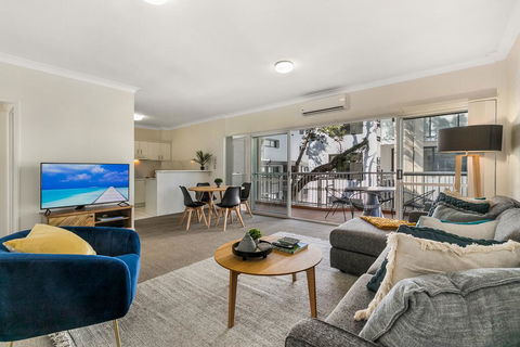 Large And Airy Unit In Quiet Riverside Suburb - Gold Coast 4U 0