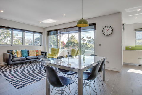 Large And Brand-new Apartment Close To City - Gold Coast 4U 0