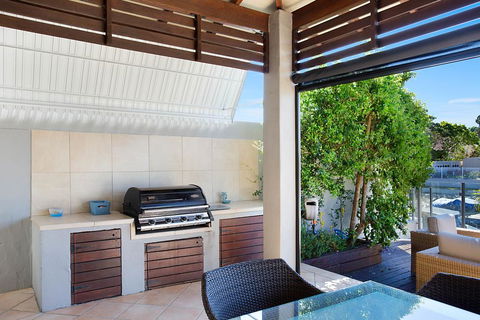 LaVida On The Water - Gold Coast 4U 2