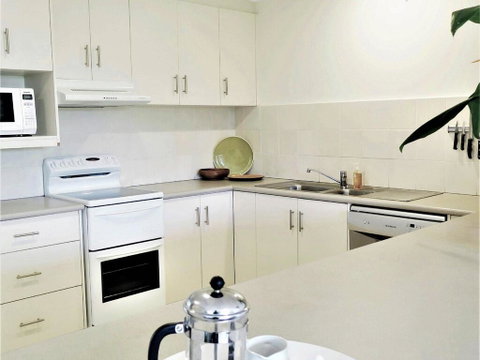 Lawson Beachfront - Accommodation Gold Coast 3