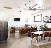 Lazy River Estate Boat House Villa - Gold Coast 4U