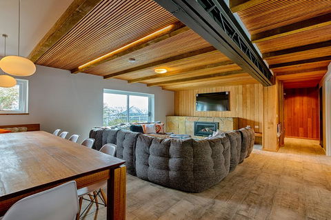 Le Chalets - Gold Coast 4U 2