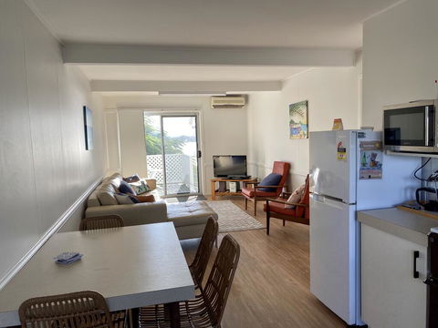 Leisure-Lee Holiday Apartments - Gold Coast 4U 3