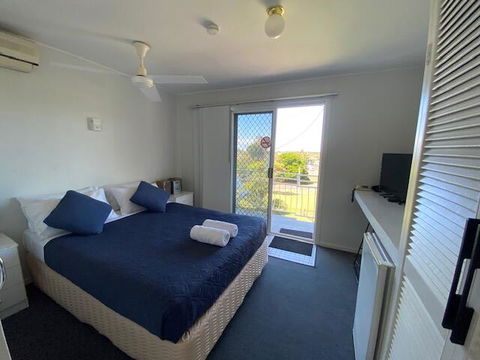 Leisure-Lee Holiday Apartments - Gold Coast 4U 1