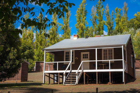 Lewana Cottages - Accommodation Gold Coast 0