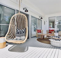 Lighthouse Lounge - Gold Coast 4U