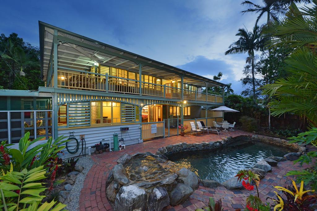 Stratford QLD Accommodation Gold Coast