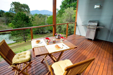 Lilypad Luxury Cabins - Accommodation Gold Coast 1