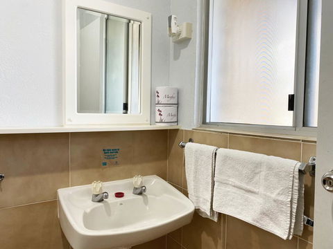Limestone Coast Tourist Park - Accommodation Gold Coast 0