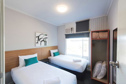 Links Hotel - Accommodation Gold Coast 0