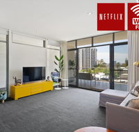 Luxe Furnished City Skyline Views - Gold Coast 4U