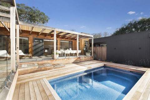 Luxe On Lydgate Family Retreat With Pool, WiFi, Foxtel, Walk To Beach - Accommodation Gold Coast 0