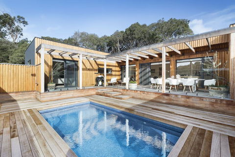 Luxe On Lydgate Family Retreat With Pool, WiFi, Foxtel, Walk To Beach - Accommodation Gold Coast 3