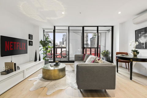 Luxuria Apartments - Manhattan - Accommodation Gold Coast 0