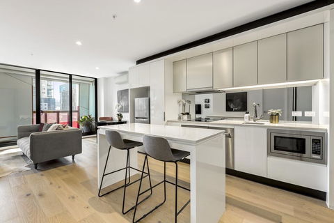 Luxuria Apartments - Manhattan - Accommodation Gold Coast 2
