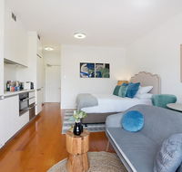 Luxurious light-filled studio in winning location - Accommodation Gold Coast
