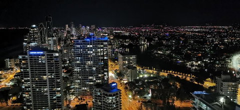 Luxury 3 Bedroom In Heart Of Surfers Paradise - Accommodation Gold Coast 2