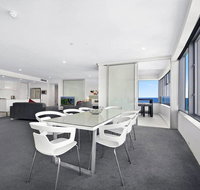 Luxury 3 Bedroom in heart of Surfers Paradise - Accommodation Gold Coast