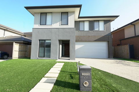 Luxury 9 BRM House In Melbourne - Accommodation Gold Coast 1