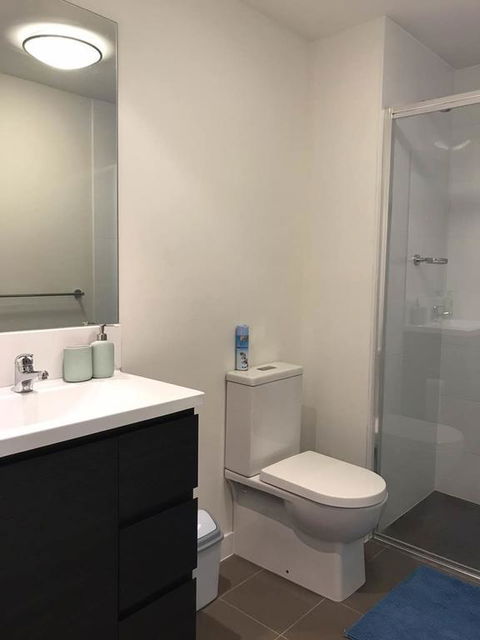 Luxury Apt With 2BR Plus 2Bath - Gold Coast 4U 3