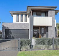 Luxury Brand New Home - Accommodation Gold Coast
