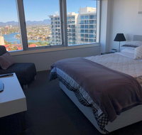 Luxury Large One Bedroom Surfers Paradise - Accommodation Gold Coast