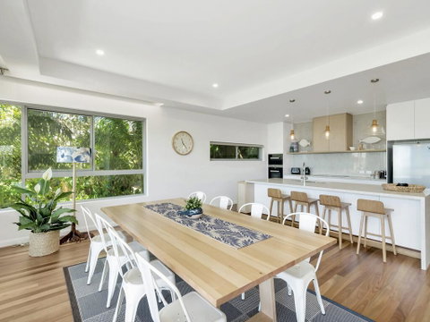 Luxury On Currumbin Beach - Accommodation Gold Coast 1