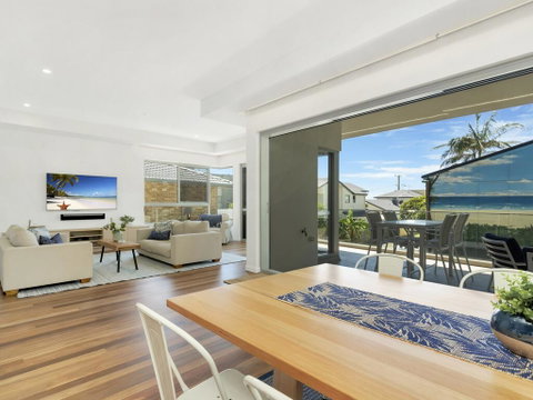 Luxury On Currumbin Beach - Accommodation Gold Coast 0
