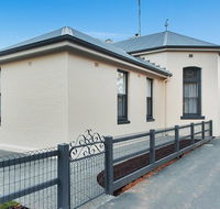 Luxury on the Esplanade - Accommodation Gold Coast
