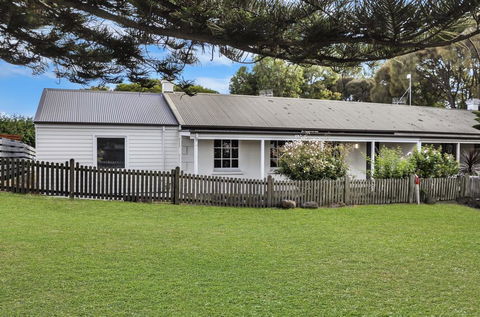 Lyons Cottage - A Quaint Whalers Cottage In Heart Of Port Fairy - Gold Coast 4U 3