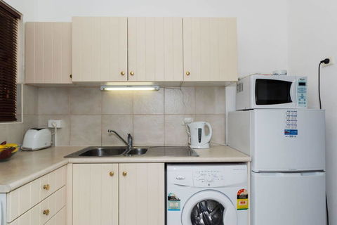 M104 Central Location In Free Transit Zone - Accommodation Gold Coast 3