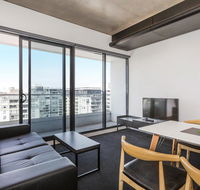 Magnificent Apartment with Spa in Melb - Accommodation Gold Coast