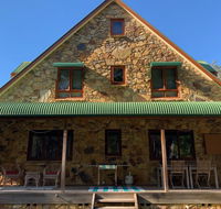 Maino Gabuna Retreat Urunga Beach and peaceful Bushland - Gold Coast 4U