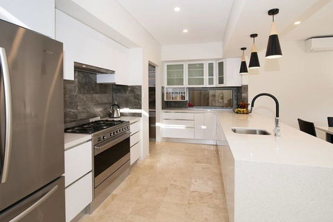 Maison En Ville - Gold Coast 4U 2
