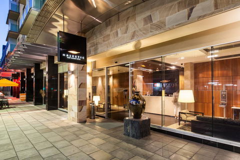 Majestic Roof Garden Hotel - Accommodation Gold Coast 3