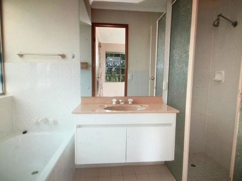 Maleny Views Holiday House - Accommodation Gold Coast 2