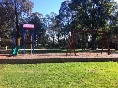 Mallacoota's Shady Gully Caravan Park - Gold Coast 4U 0