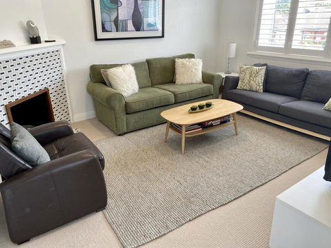 Manly Beach Holiday Getaway In Prime Location - Gold Coast 4U 0