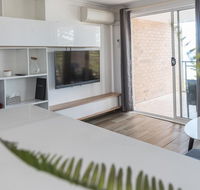 Manly Beachfront Apartment - Gold Coast 4U