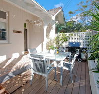 Manly Beachside 2 Bedroom House - Gold Coast 4U