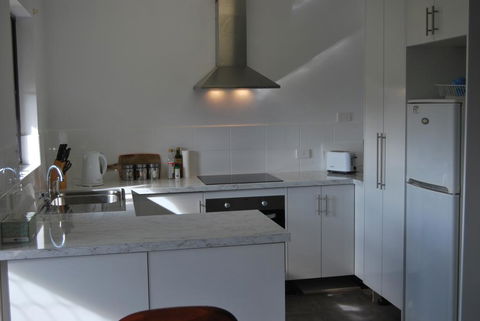 Maple Tree Cottage - Gold Coast 4U 1