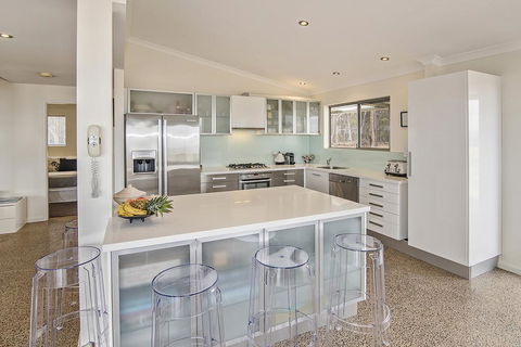 Margaret River Farmhouse - Gold Coast 4U 1