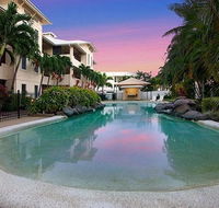 Marina View Apartment - Walk to the Strand - Gold Coast 4U
