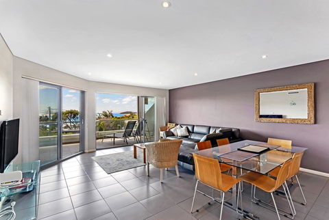 Market Street, Unit 5, 6-10 - Gold Coast 4U 1