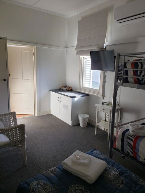 Marlo Hotel - Accommodation Gold Coast 3
