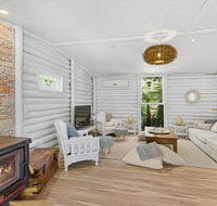 MARTHA COTTAGE - MT MARTHA - Gold Coast 4U