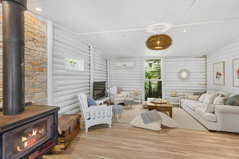 MARTHA COTTAGE - MT MARTHA - Accommodation Gold Coast 0