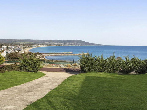 Martha's Villa - Gold Coast 4U 2