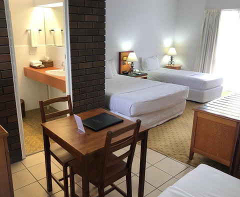 Matador Motor Inn - Accommodation Gold Coast 1